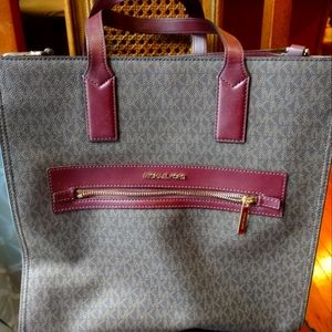 Michael Kors Kenly Tote